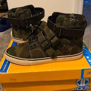 Radii Straight Jacket Men’s 9